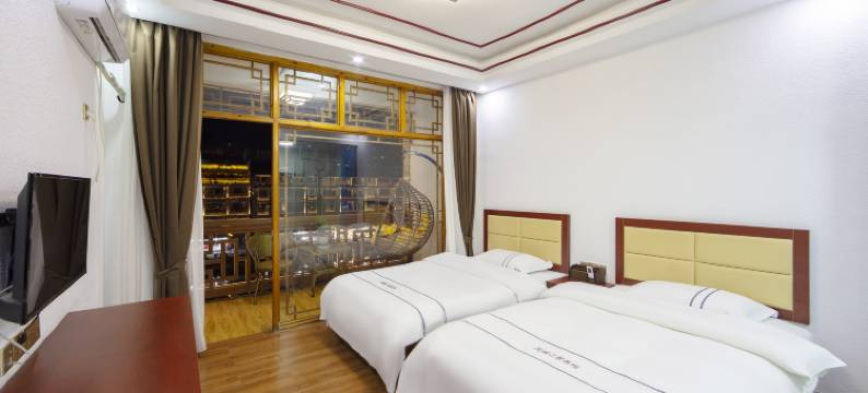 凤凰凤城江景客栈图片