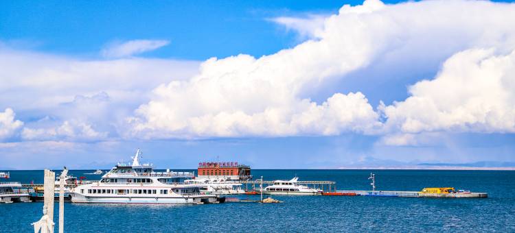 青海湖九龍客栈图片