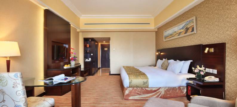 桂林漓江大瀑布饭店(象鼻山两江四湖店)图片