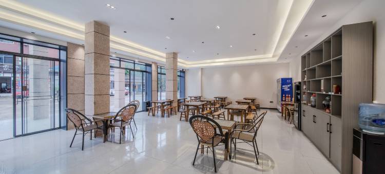 斌峰酒店(瓦屋山景区店)图片