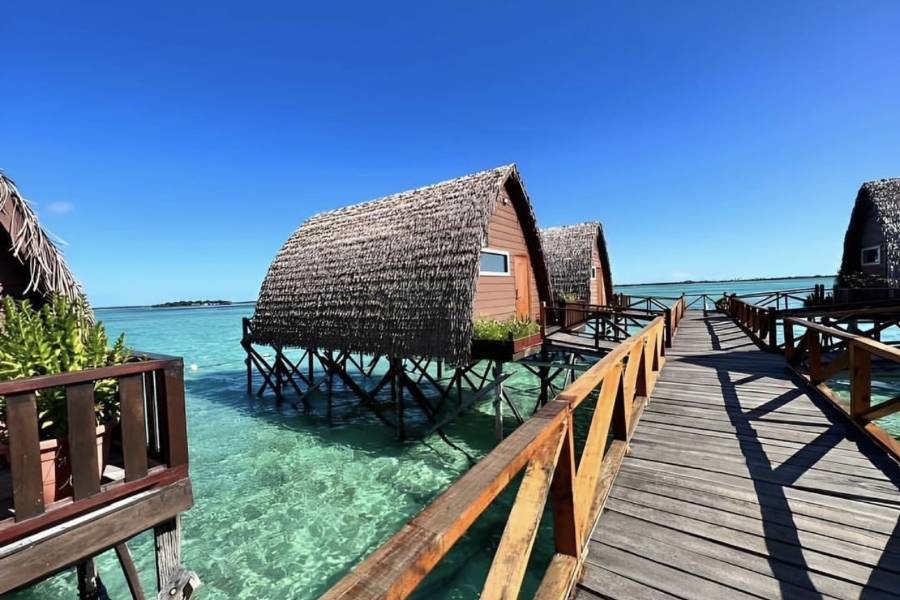 水晶海上度假村