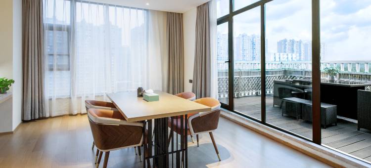 陶邑观英酒店(陶溪川北路高铁北站店)图片