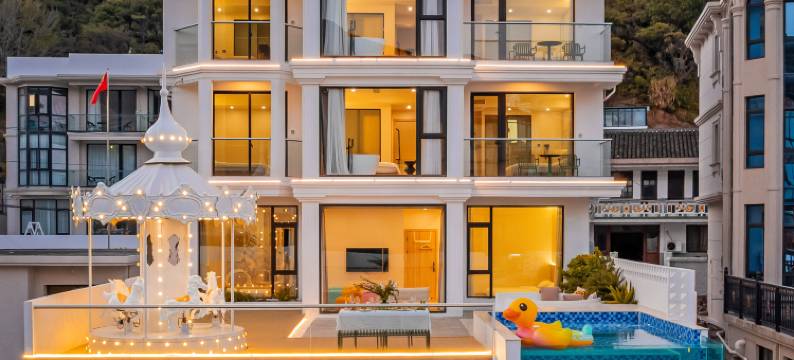 初夏里・MirrorPool Isle 一线海景泳池设计师美宿(樟洲村店)图片