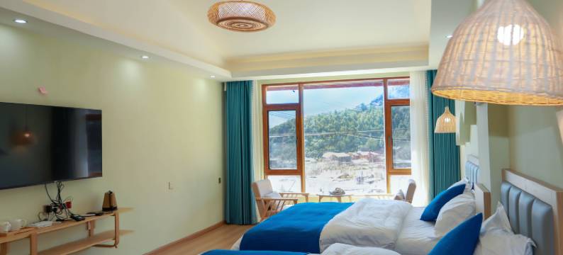 泸沽湖云居别苑湖景精品民宿图片