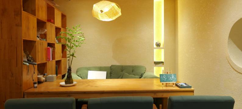 桃花·屋顶观景民宿(凤凰古城店)图片