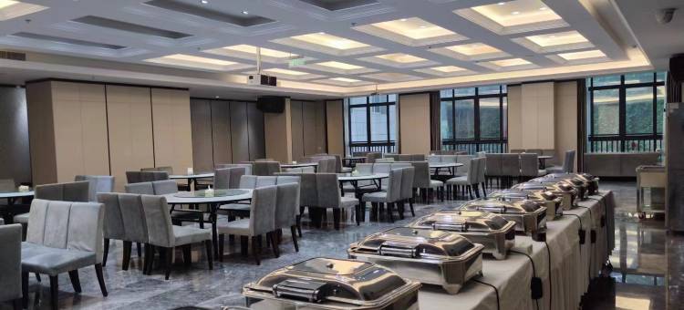 重庆成都信息工程大学培训中心酒店(重庆江北机场店)图片