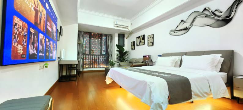 金色阳光国际公寓(广州番禺万达广场南村万博地铁站店)图片