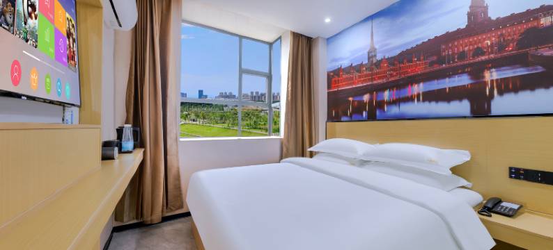 云尚酒店(宜春高安市瑞阳大道鹏泰百货店)图片