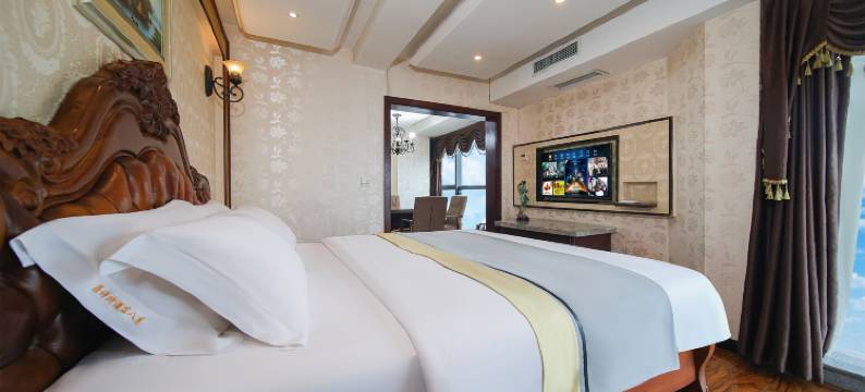 菲诗特风尚民宿(泽胜中央广场店)图片