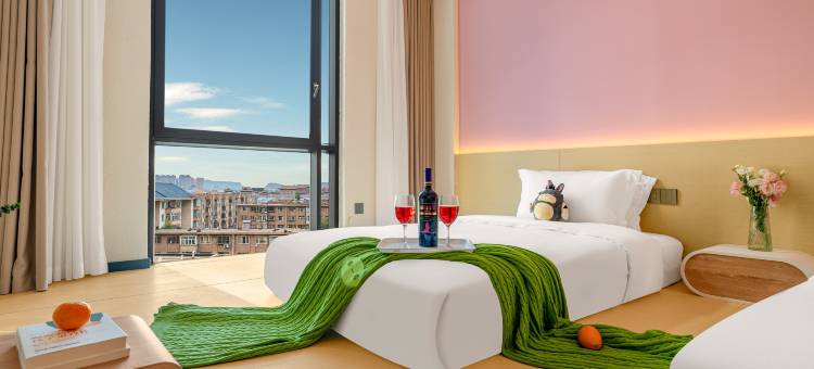 龙猫精灵酒店(泗洪富园广场步行街店)图片