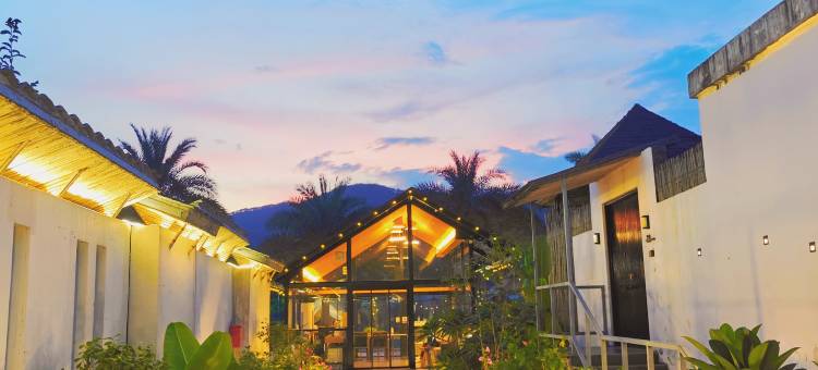 明月禾间野奢溯溪汤泉民宿图片