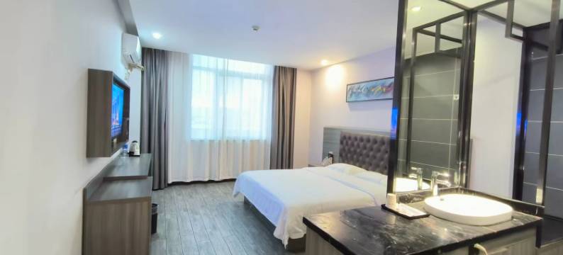 吉楚酒店(荆州海洋世界店)图片