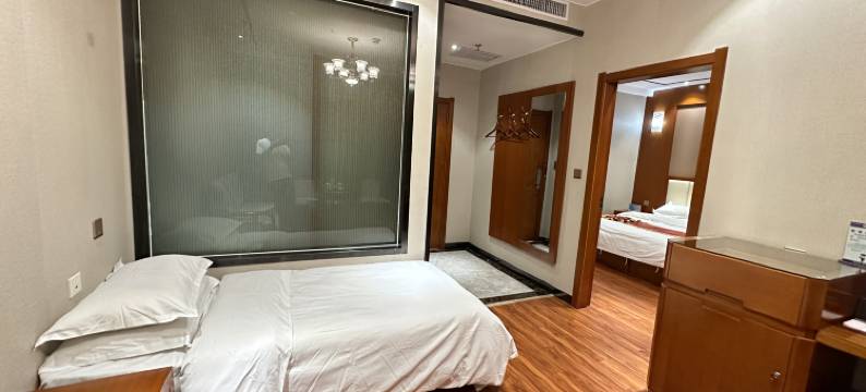 临夏市水落城酒店(八坊十三巷店)图片