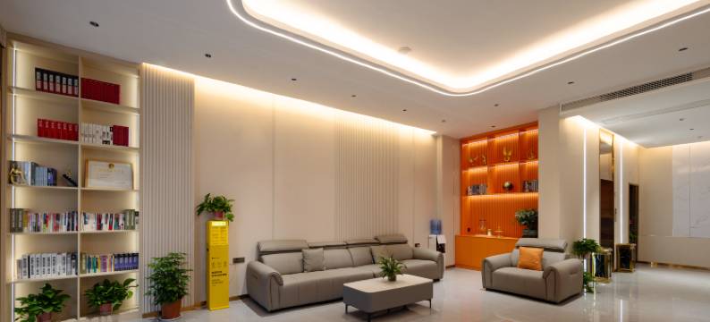 越家酒店(亳州魏武广场火车站店)图片