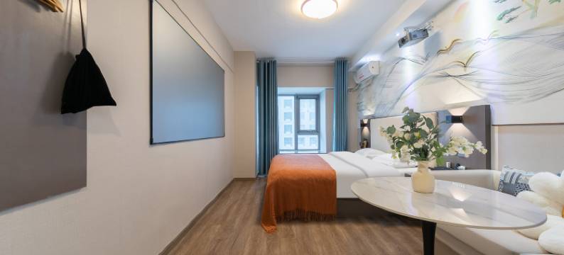 洲朋影音商务酒店(济南高铁西站店)图片