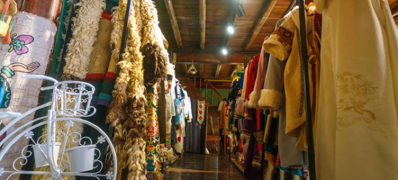 丽江束河玥色溪畔花园客栈图片