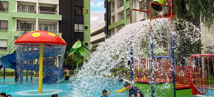 怡保曼哈顿水上乐园公寓 (免费2停车位)泳池景观(Manhattan Waterpark Condo Ipoh (Free 2 Carpark & Netflix Ready))图片