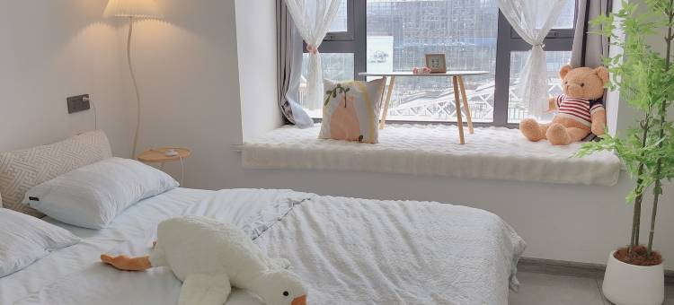 小二家民宿(东海水晶城店)图片