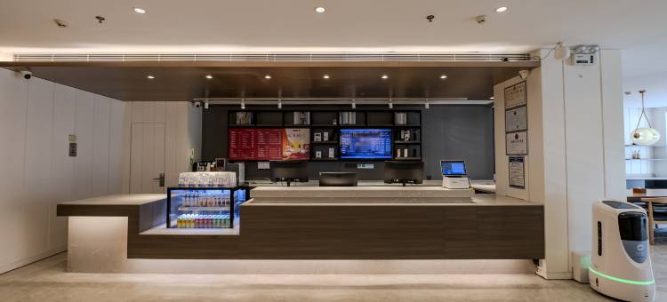 汉庭优佳酒店(青岛台东地铁站店)图片