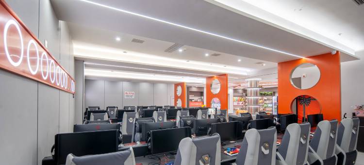 仟橙电竞酒店(建业凯旋广场店)图片