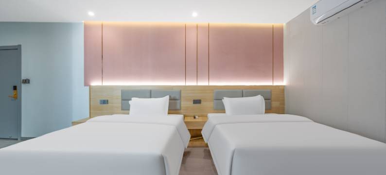 哈尔滨金豆酒店(中央大街步行街圣索菲亚教堂店)图片