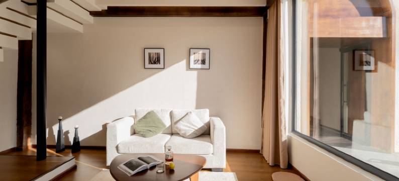 香格里拉·如愿FamilyWarmWaterWhirlpool供氧民宿(独克宗古城店)图片