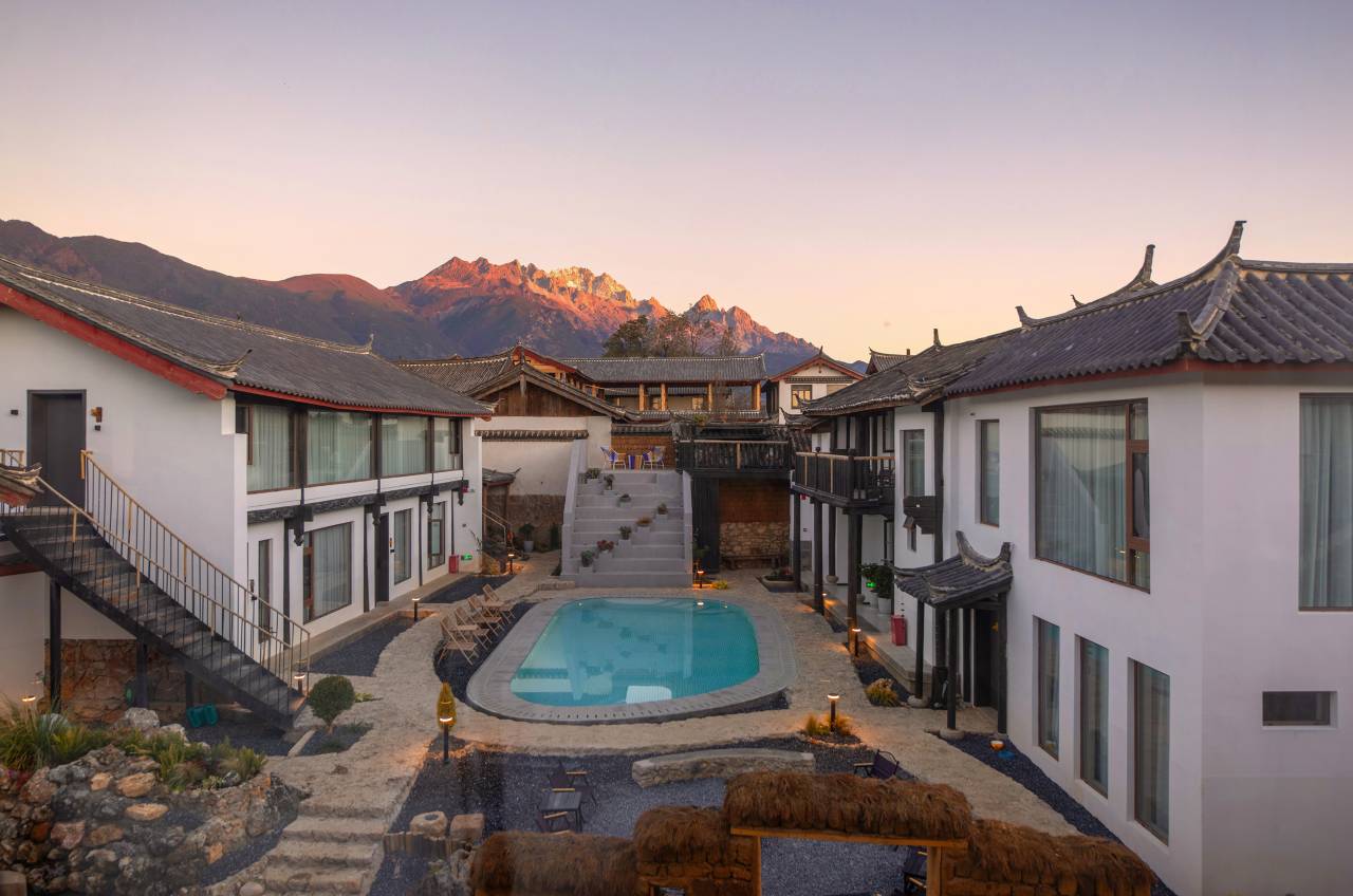 日照金山Cloudscape·习香元·云顶秘境国际度假美墅(白沙古镇店)图片