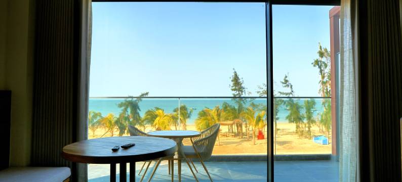 摸鱼民宿(临高角旅游公路店)图片