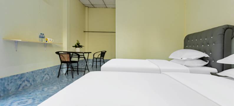 五洲酒店原五洲假日酒店(提前预约免费接送高铁站，泳池)(Wuzhou Hotel)图片