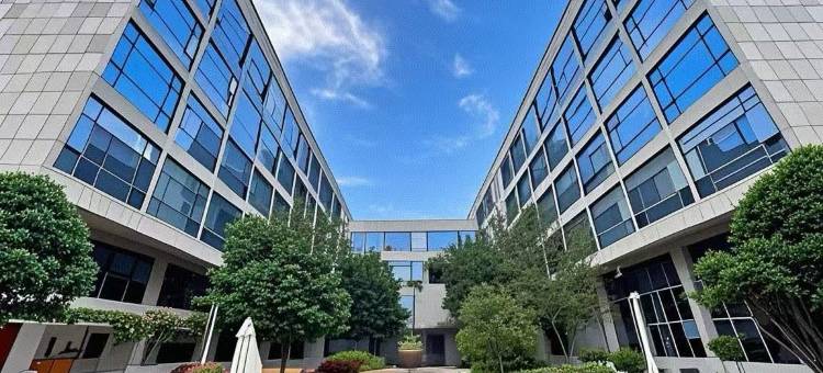 安顺·华博度假酒店(苗岭烤全羊柴火鸡店)图片