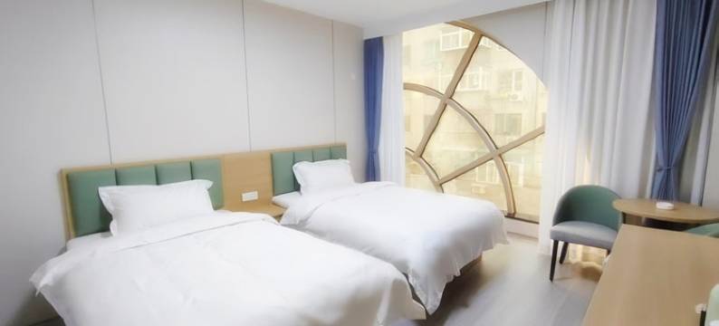 丹东丹铁商务宾馆(鸭绿江断桥火车站店)图片