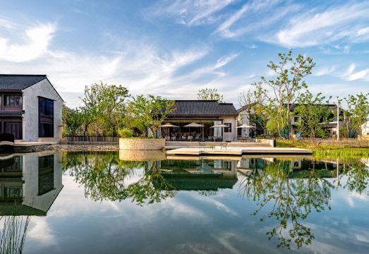 Tang Lu Hotel by SND over view