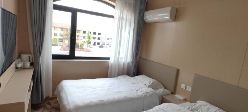 荣成优度快捷酒店(天鹅湖店)图片