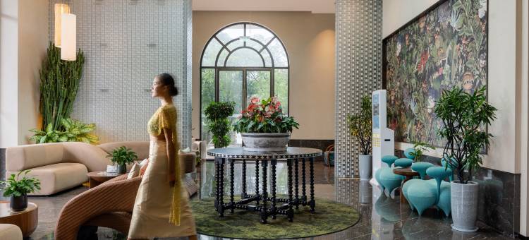 晖廷云居高空泳池度假酒店(西双版纳景洪告庄西双景星光夜市店)图片