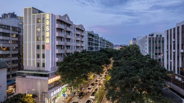云朵S酒店(广佛智城嘉洲广场店)