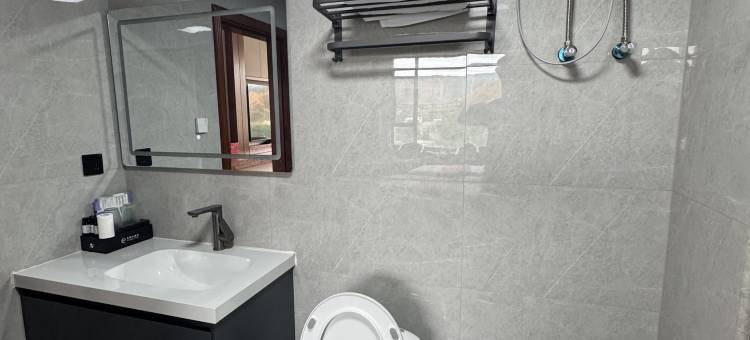 贡噶大酒店图片