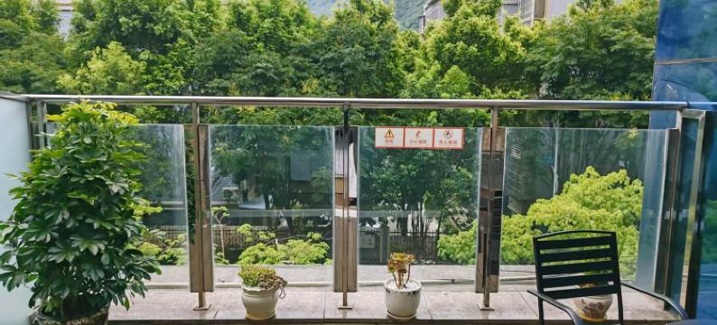 米易宏坤商务酒店图片