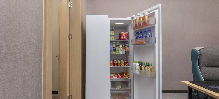 网鱼电竞酒店(海门龙信广场店)图片