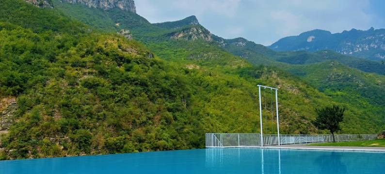 云台山朴居湖畔酒店图片