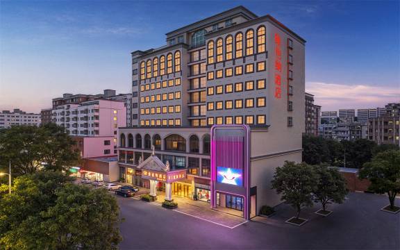 hotel overview picture