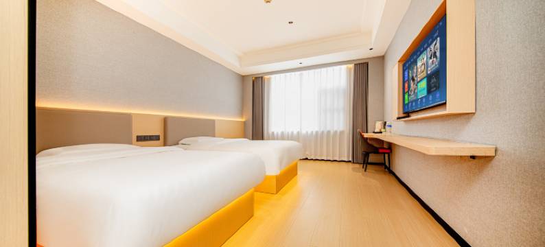 美途云上酒店(蒲城文化广场店)图片