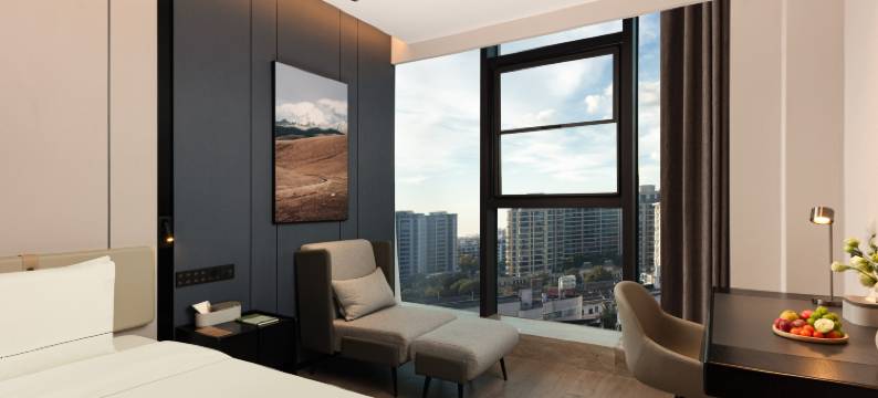 慈溪上林坊银泰百货亚朵酒店图片