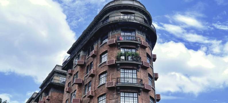 新荟城市酒店(上海静安寺长寿路地铁站店)图片