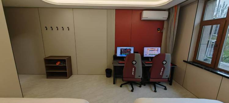 华馨园电竞酒店(佳木斯大学店)图片