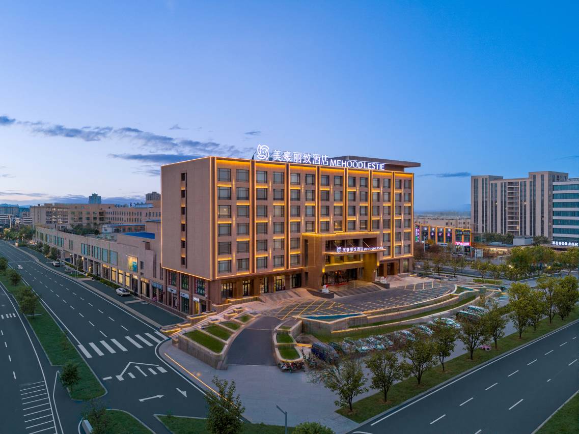 美豪丽致酒店(吐鲁番鄯善新城夜市侏罗纪博物馆店)图片