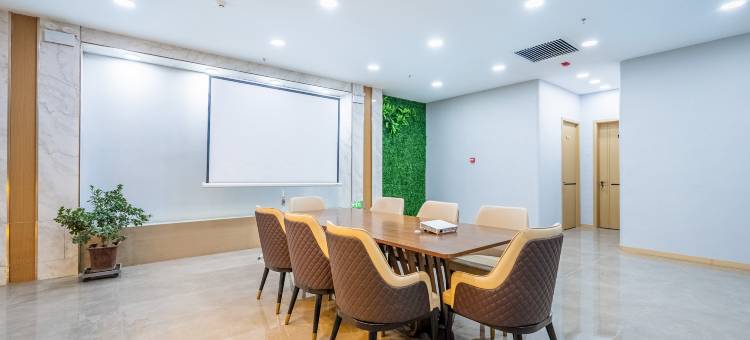 昌吉逸润酒店(亚中商城新汇嘉店)图片