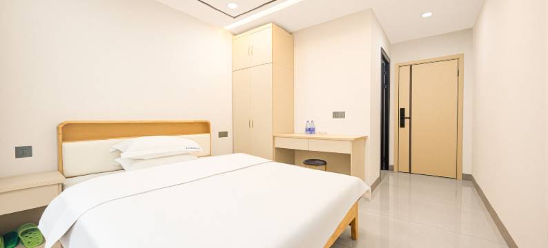 嘉仕顿精品公寓(信宜客运站银湖路店)图片