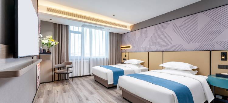 铂蔓艺术酒店(济南山东大学大明湖站店)图片