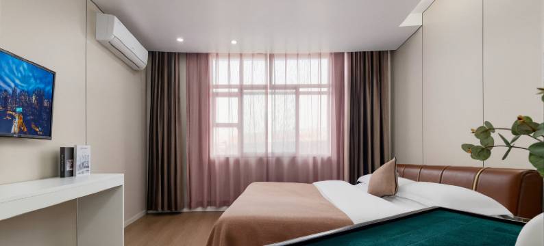 天悦假日酒店(荔波邓恩铭广场美食街店)图片