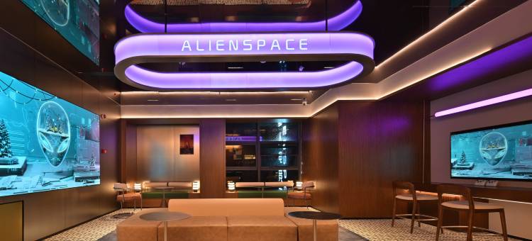 和光·ALIENSPACE外星人电竞酒店(苏州观前街平江路店)图片